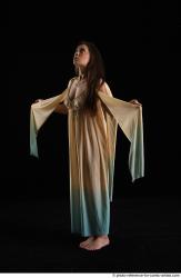 BARBORA QUEEN STANDING POSE